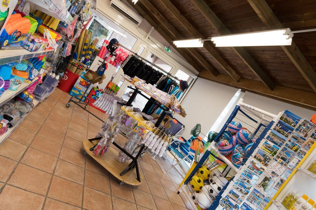 La Pinede Camping Grimaud Luaran gambar